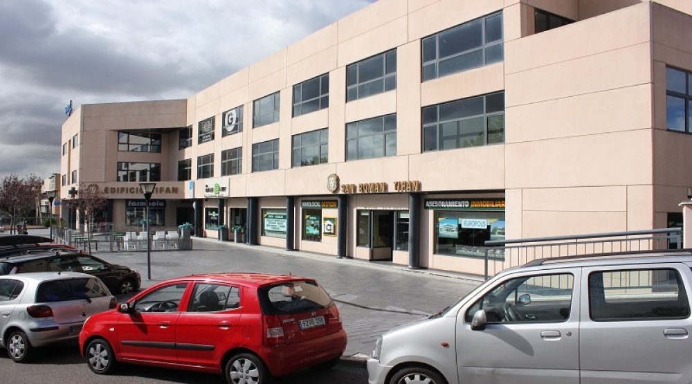 ALQUILER OFICINA EDIFICIO TIFAN